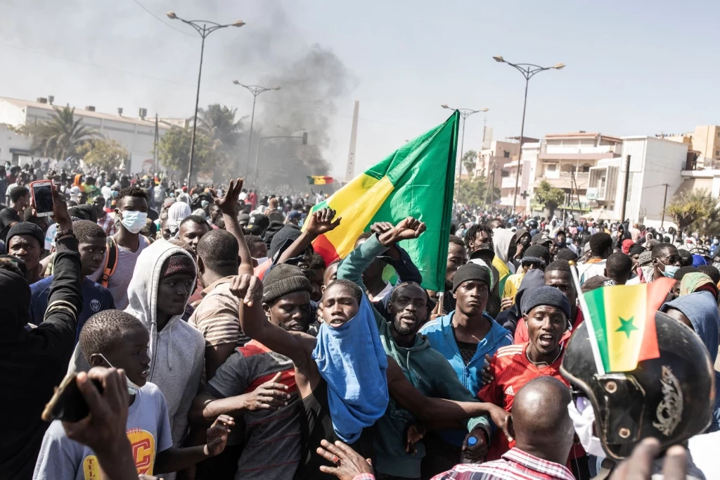 https://foreignpolicy.com/2021/03/17/senegal-dakar-protests-political-crisis/